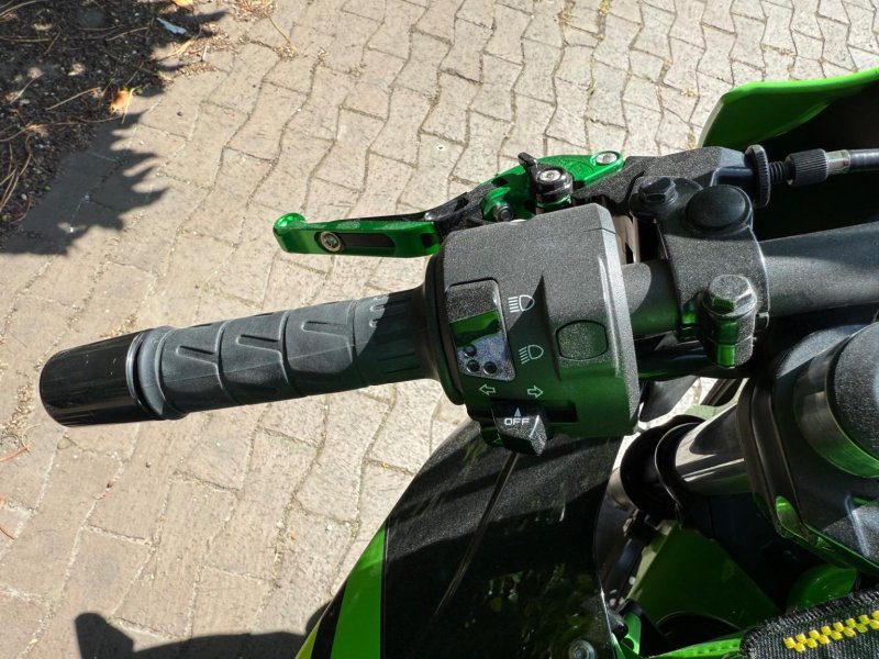 KAWASAKI Ninja 125